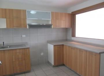 Departamento de 3 habitaciones, Lima · Lince Ca. Joaquín Bernal Flat 3d 2c 6°p Frente a Parque.