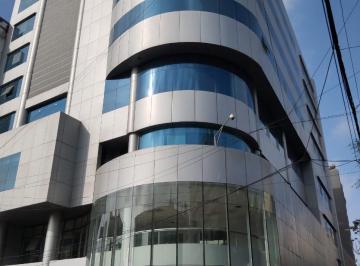 Oficina comercial de 40 habitaciones, Lima · Precioso y Moderno Edificio Para Uso Comercial o de Oficinas! A. E