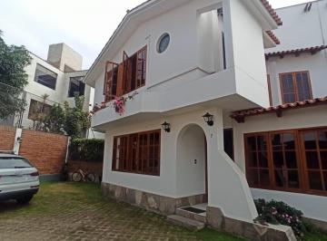 CASA DE 3 PISOS · Casa con 3 Dorm. de 264 m² en Venta en Urb. Campo Verde