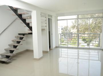 Departamento de 3 habitaciones, Lima · Triplex Frente Parque - 3 Dorm. y 2.5 Baños.