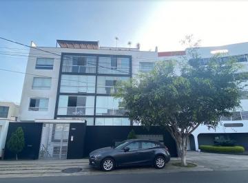 Departamento de 4 habitaciones, Lima · Vendo Departamento Duplex en San Isidro Corpac Proximo Ovalo Quiñonez