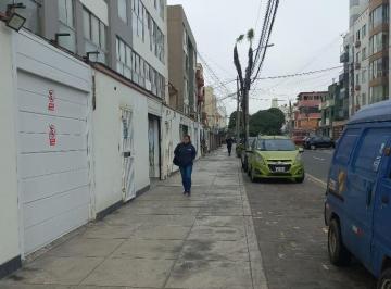 Local comercial de 3 habitaciones, Lima · Vendo Locales Comerciales con Ubicación Estratégica en San Miguel