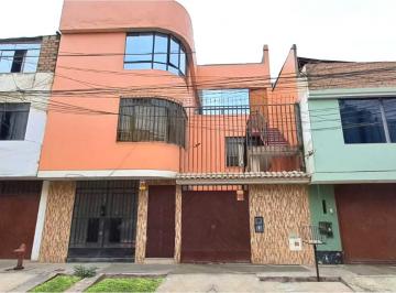 Casa de 8 habitaciones, Lima · Vendo Casa Seminueva 4 Pisos Urbanizacion Residencial, Sta Isabel Carabayllo!
