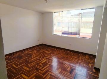 Departamento de 3 habitaciones, Lima · Hermoso Dpto Familiar 2do Piso, Cerca a La Municipalidad de Surco. Loma Amarilla