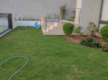Jardín y Piscina (2do.nivel) · Vendo Magnifíco Pent House Duplex San Isidro C/jardin, Piscina, Vista Parque Tan Amplio Como Una Casa