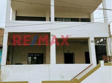 Casa · 181m² · 10 Dormitorios · Vendo Casa de 03 Pisos en Balneario Playa de Puerto Chico Barranca
