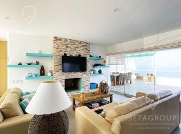 Casa · 212m² · 5 Dormitorios · 3 Estacionamientos · Vendo Casa de Playa, Lomas del Mar (Km. 121) - Totalmente Amoblada
