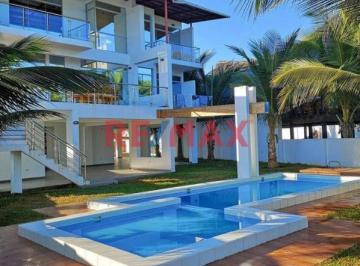 Casa · 300m² · 6 Dormitorios · 4 Estacionamientos · Casa de Playa Frente Al Mar en Zorrito - Tumbes