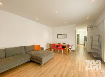 Apartamento · 80m² · 2 Dormitorios · 1 Estacionamiento · Flat Moderno de 2 Habitaciones y 1 Cochera