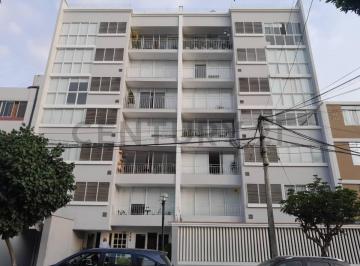 Apartamento · 83m² · 1 Dormitorio · 1 Estacionamiento · Alquilo Exclusivo Departamento Amoblado en Miraflores
