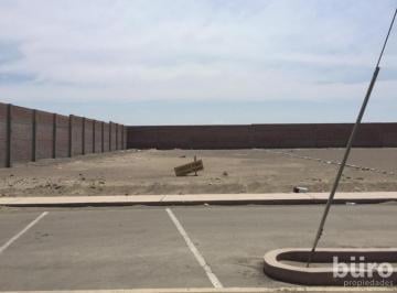 Terreno cercado con pared de ladrillos · ¡Oportunidad! Terreno Industrial en Venta Zona Industrial Paracas