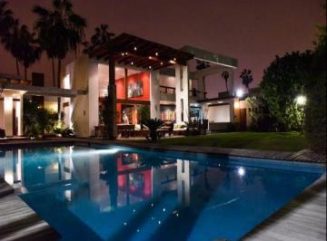 Casa de 3 habitaciones, Lima · Vta. Chorrillos Av H. Delavalle Casacond/e. de Villa 3d 4c Piscinajardinesv/golf