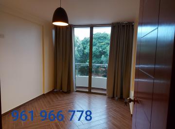 Habitación de 1 habitación, Lima · Habitación con Baño Privado Frente a Parque – Cerca Al Pentagonito
