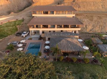 Casa de playa de 4 habitaciones, Talara · Inversionista, Mancora, Casa de Playa 3 Pisos con At:2,500 m² y Ac:800 m², us$2'200,000