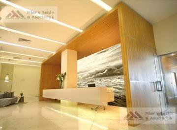 Oficina comercial · 303m² · 10 Dormitorios · 10 Estacionamientos · Venta Oficina en Centro Empresarial Surco - Of 1401