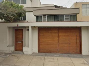 Terreno / Lote de 6 habitaciones, Lima · Venta de Terreno - Casa 360 m² a Una Cdra de Av Aramburu Us$650,000