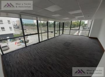 Oficina comercial · 334m² · 14 Dormitorios · 6 Estacionamientos · Oficina Implementada en Miraflores - Piso 2 (609 - 43 - 1)