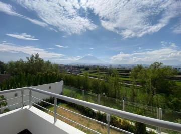 Casa de 5 habitaciones, Arequipa · Se Vende Casa en Urb. Privada de Cayma