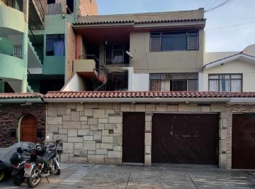 Casa de 7 habitaciones, Lima · Vendo Casa 3 Pisos en San Miguel