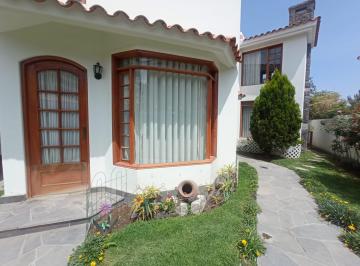 Casa de 4 habitaciones, Arequipa · Casa en Venta en Zona Residencial de La Campiña Cayma