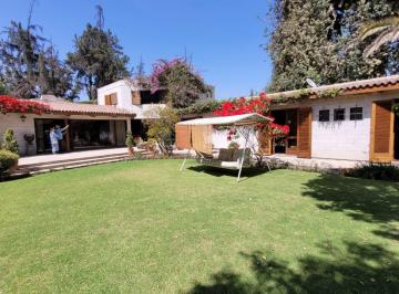 Terreno / Lote de 4 habitaciones, Arequipa · Se Vende Casa Como Terreno Frente Al Club Internacional