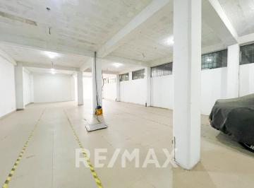 Local comercial · 303m² · Alquiler Local Industrial - Urb. Vulcano - Ate