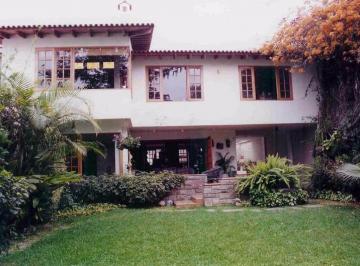 Casa · 400m² · 3 Dormitorios · 2 Estacionamientos · Venta de Estupenda Casa en Miraflores (- 1)