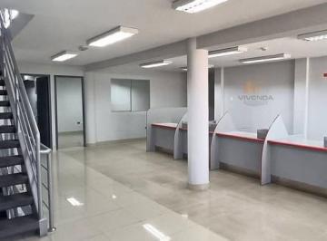 Local comercial de 10 habitaciones, Arequipa · Impulsa Tu Negocio Al Siguiente Nivel! a un Paso de La Feria del Altiplano