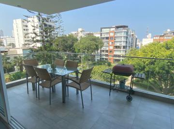 Departamento de 4 habitaciones, Lima · Vendo - Precioso Departamento de 4 Dorm. con Vista y Salida a Parque