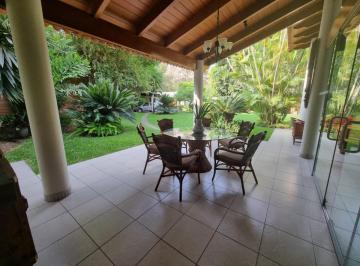 Casa de 4 habitaciones, Lima · Oportunidad! Acogedora Casa con un Lindo Paisajismo en La Planicie