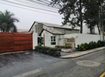 Casa de 3 habitaciones, Lima · Casa en Condominio Surco Tres Marías Cerca a La U de Lima