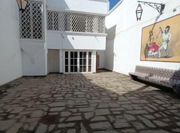 Local comercial de 7 habitaciones, Trujillo · Alquiler Casona Estilo Colonial en Plena Av