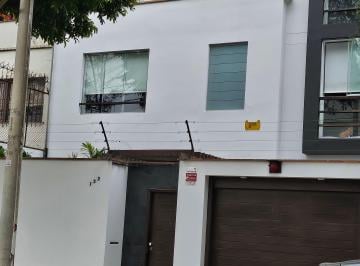 Casa de 4 habitaciones, Lima · Vendo de Hermosa y Moderna Casa con Acabados A1 en San Antonio Miraflores