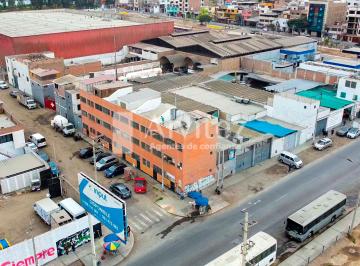 Local comercial , Lima · Ocasión Local Comercial de 1600 m² Ideal Para Instituto, Hotel, Academia en Sjm