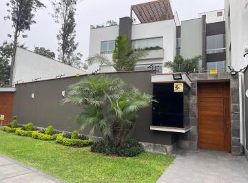 Departamento de 3 habitaciones, Lima · Precioso Duplex Espalda U. de Lima. 3 + 1 Dorms. 3 Cocheras, 1 Deposito