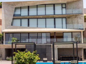 Casa de 7 habitaciones, Lima · Casa en Venta en Rinconada Alta, La Molina.