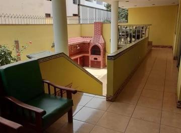 Casa de 7 habitaciones, Lima · Casa en Venta Frente Al Jockey