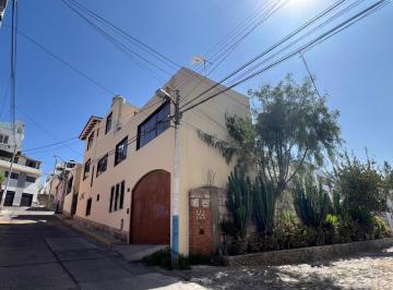 Casa de 4 habitaciones, Arequipa · Yanahuara Arequipa Bella Casa + Dpto Z/residencial Turística 2 Frentes y Parque