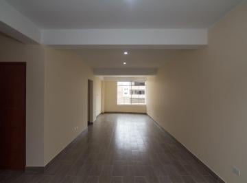 Departamento · 95m² · 3 Dormitorios · 5 Estacionamientos · Venta - Alquiler Departamento en El Piso 6 (Con Ascensor)