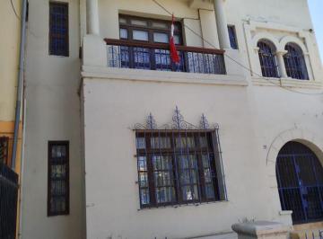 Casa de 6 habitaciones, Piura · Casona Antigua Frente a Parque Comercio Zonal o Espectacular Terreno