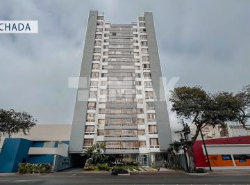 Departamento de 3 habitaciones, Lima · ¡Departamento con Vista Panorámica en Zona Residencial de San Isidro!