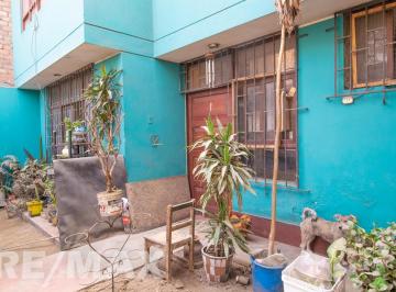 Casa · 221m² · 4 Dormitorios · Casa en Av Zarumilla, 405 m². Cerca Al Trebol, San Martín de Porres