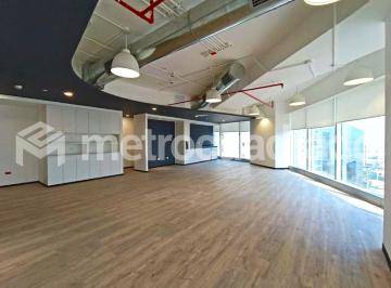 Oficina comercial , Lima · Oficina 1395 m² - Semi - Implementada - Surco