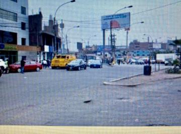 Local comercial , Lima · Vendo, Alquilo, Local Comercial en Alfredo Mendiola, Los Olivos (3 Pisos)