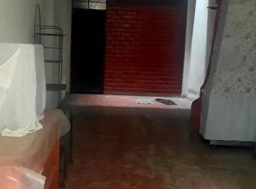 Casa · 150m² · 6 Dormitorios · Casa de Casa de 2 Pisos en Lurigancho