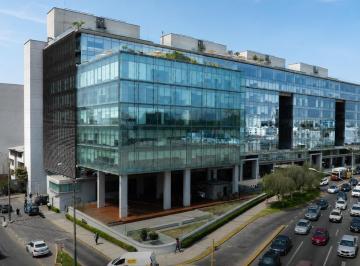 Oficina comercial · 240m² · Oficinas en Alquiler - Av El Derby - Surco