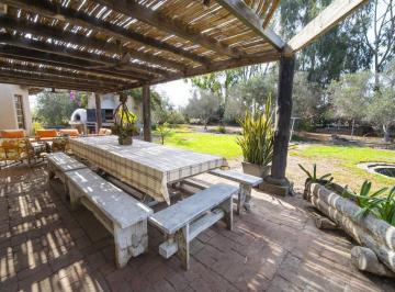 Casa · 357m² · 10 Estacionamientos · Venta de Casa de 19802 m² Area Total en Chilca Limite con Pucusana