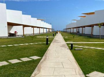 Casa · 131m² · 4 Dormitorios · 2 Estacionamientos · Linda Casa de Playa en Kalani - Km 71 Panamericana Sur