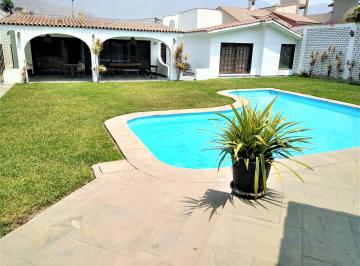Casa de 3 habitaciones, Lima · Vendo Linda Casa de 1 Piso en Sol de La Molina