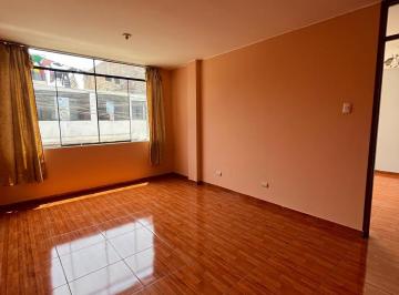 Casa de 6 habitaciones, Lima · Paradero Famesa Venta Casa 2 Pisos, Muy Cerca a Panamericana Norte